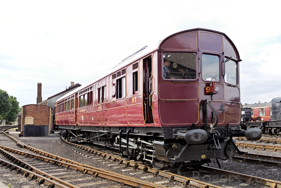 GWR Steam Railcar No. 93 at Didcot